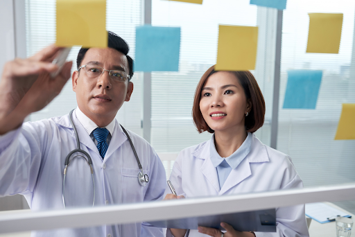 Doctors Decide Between CLEAR Pro and LASIK